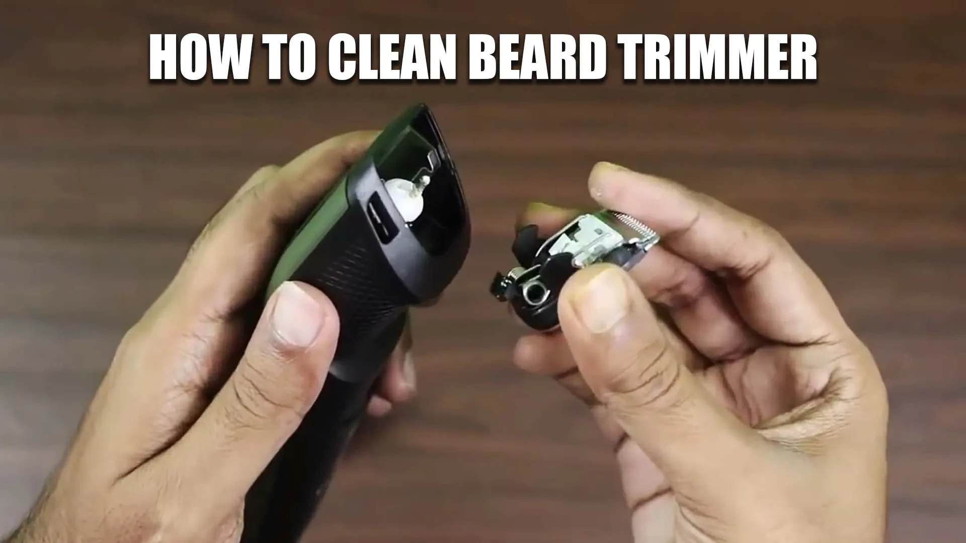 Cleaning a beard trimmer