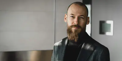 img/1970_beard-styles-that-rock-for-bald-guys-in-2024.webp