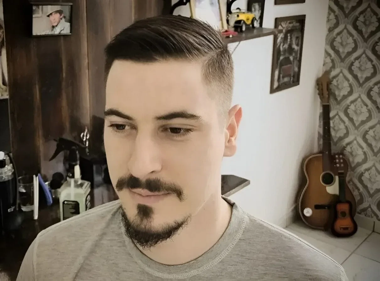 anchor beard long face 2024