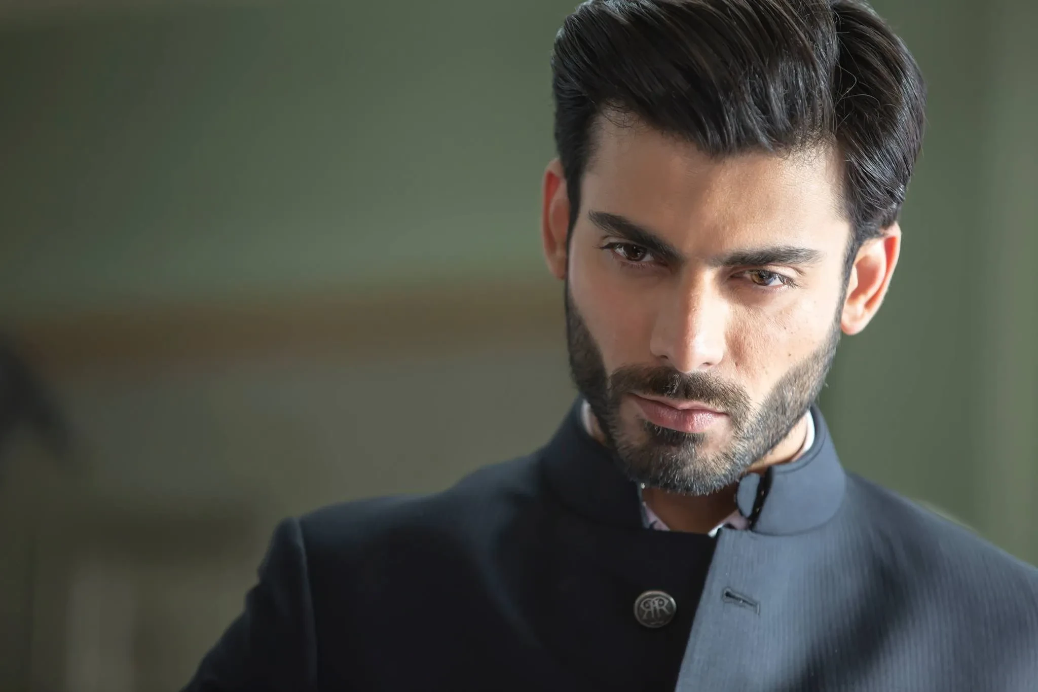 Fawad Khan medium beard 2024