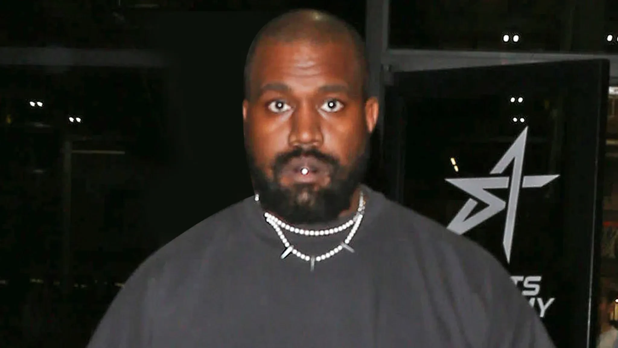 Kanye West full beard 2024