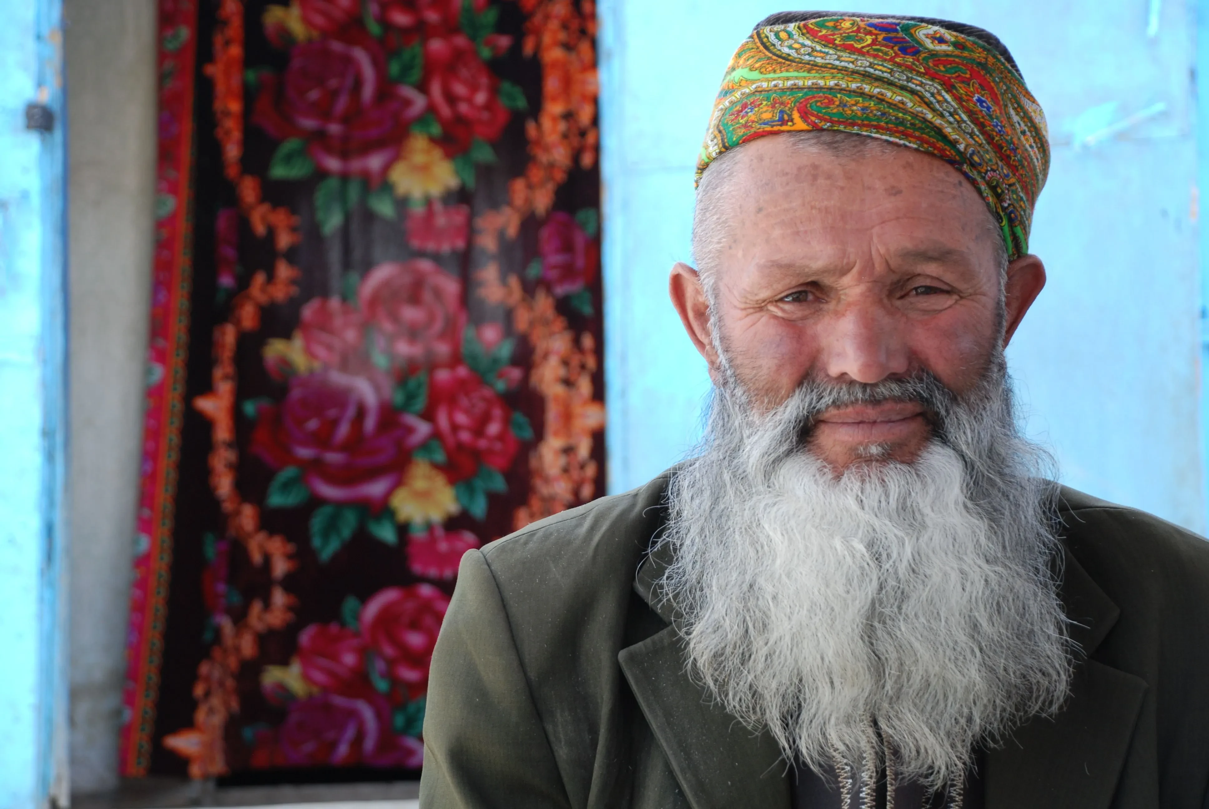 img/2092_thin-beard-styles-popular-in-pakistan-2024.webp