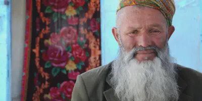 img/2092_thin-beard-styles-popular-in-pakistan-2024.webp