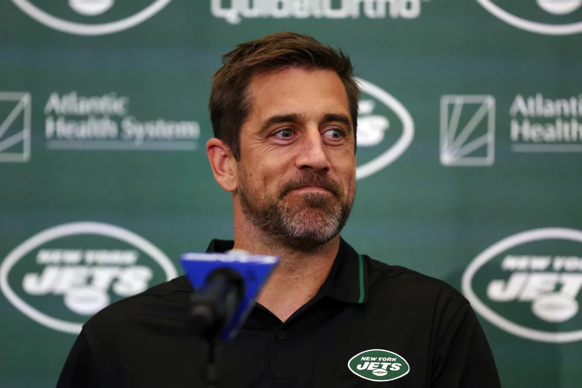 Aaron Rodgers 2024 clean shaven